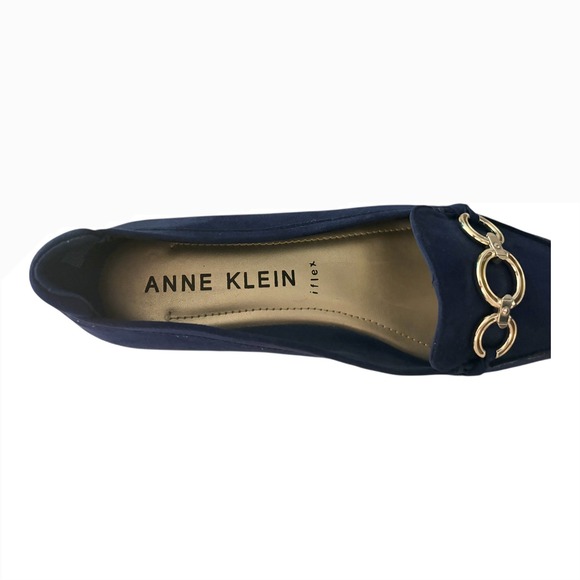 Anne Klein IFLEX Size 11 Blue Suede Slip On Loafers Gold Chain Detail - Picture 8 of 10